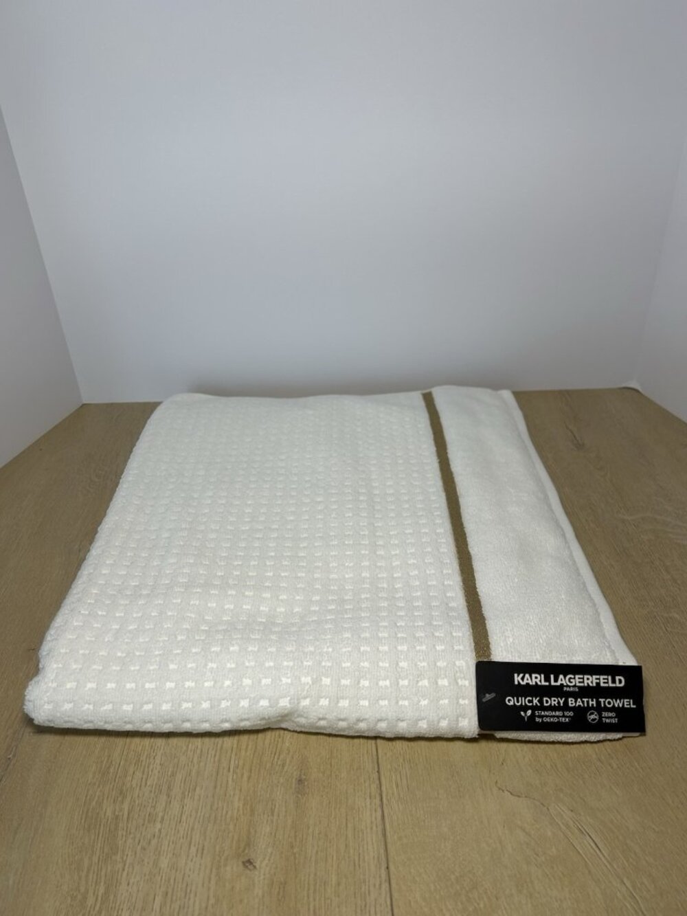 Karl Lagerfeld Paris Bath Towel 100% Cotton White/Gold NEW